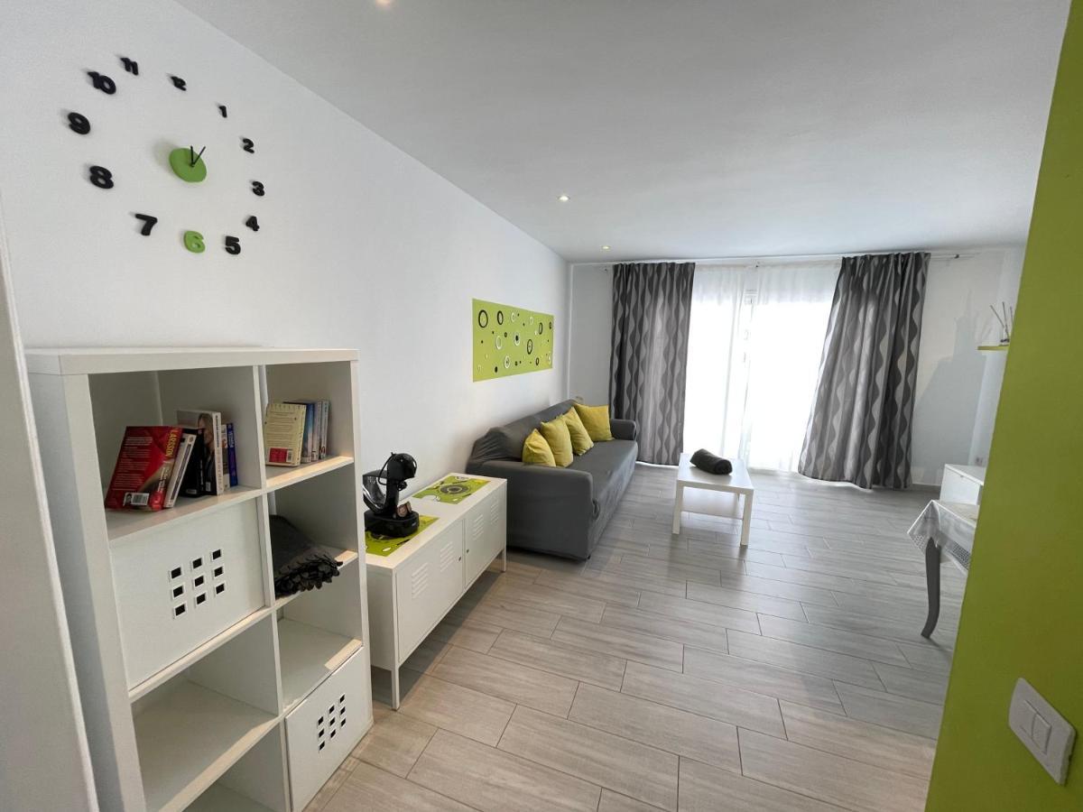 Pistachio Apartment 323 - Lanzarote Apartment 코스타 테기세 외부 사진